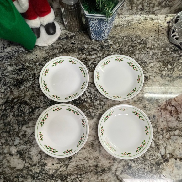 Festive Corelle “Holly Days” Dinnerware. - Picture 5 of 11